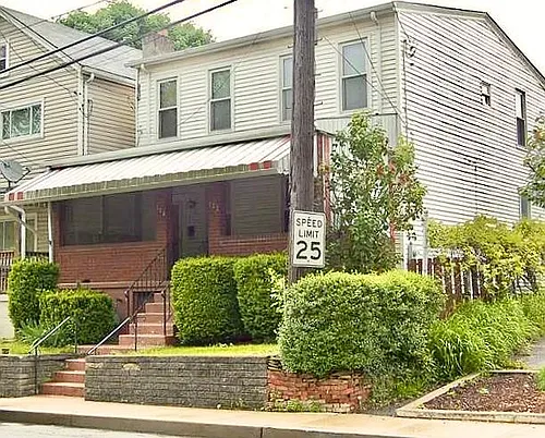 125 Hawthorne Ave Photo 1