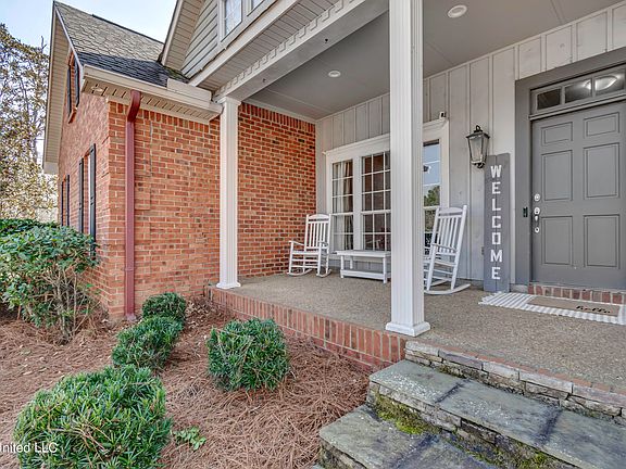 3rd image of 1104 Pointe Cv