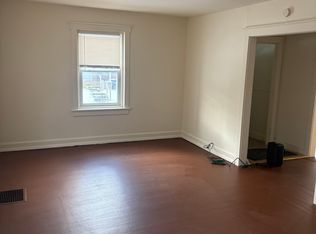 902 E 16th St, Chester, PA 19013