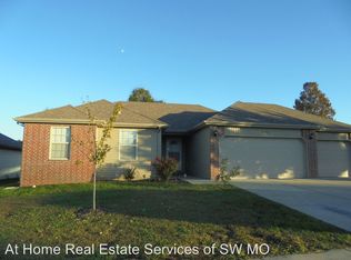 4720 W Skyler Dr, Springfield, MO 65802