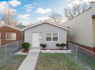 9025 S Drexel Ave, Chicago, IL 60619