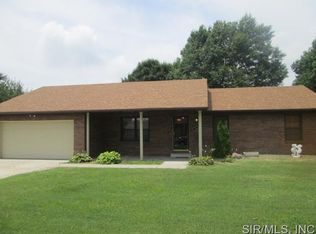 3035 Mockingbird Ln, Granite City, IL 62040