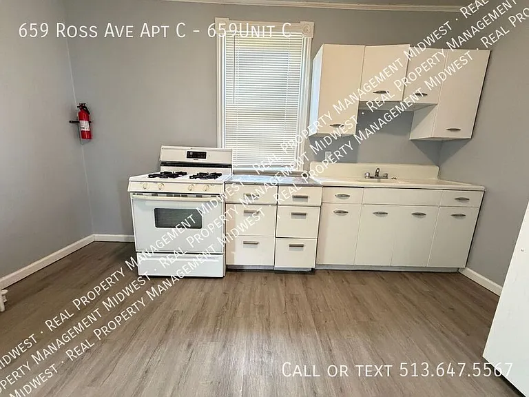 659 Ross Ave #C — Photo 7