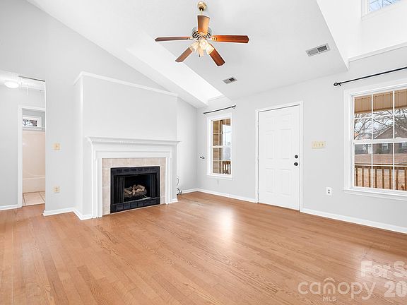 5th image of 177 Highland Woods Ct