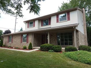 47398 Bartlett Dr, Canton, MI 48187