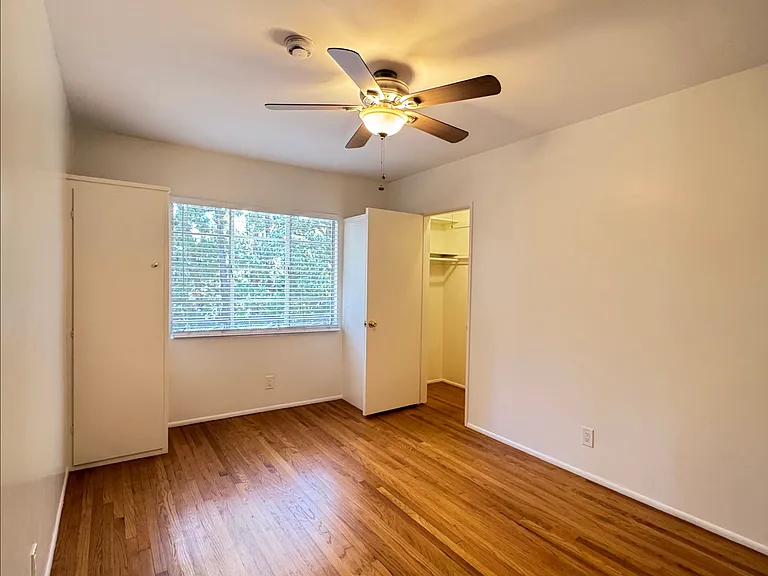 495 S. Madison Avenue — Photo 26