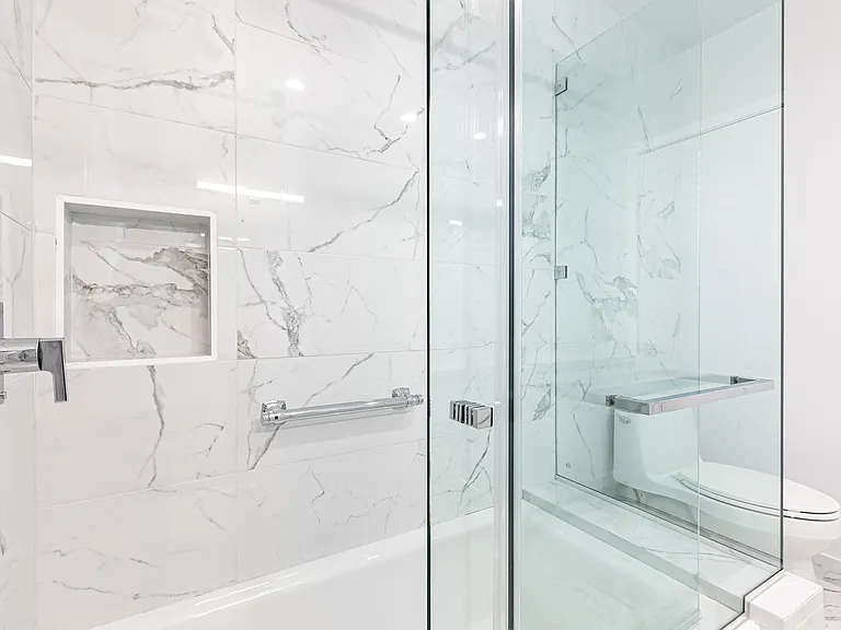 418 N Palm Dr #1 — Photo 16
