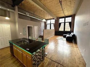 685 Social St APT 113, Woonsocket, RI 02895