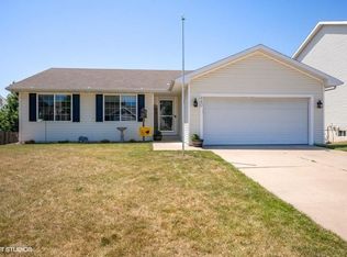 440 Ridgewood Blvd, Pleasant Hill, IA 50327