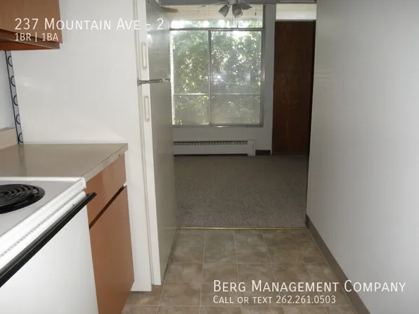 237 Mountain Ave APT 2, Waukesha, WI 53188