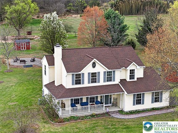 3rd image of 1555 Kumry Rd