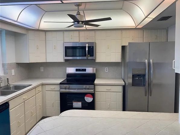 87 Rotonda Cir