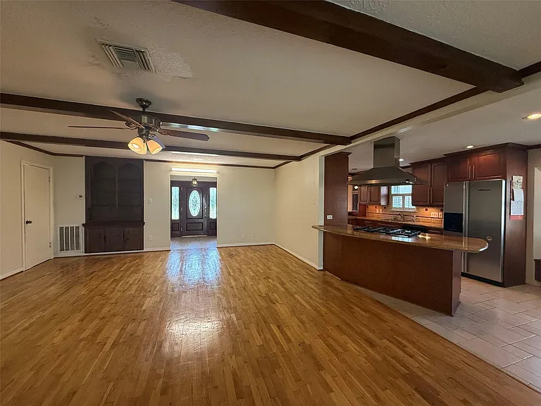 7718 Lacy Hill Dr — Photo 8