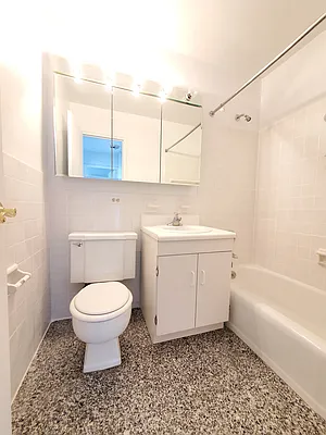 Rented by Weichert Manhattan Midtown | media 7