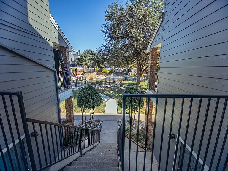 Henry Heights — Photo 10