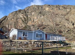 2224 Summit Dr, Oroville, WA 98844