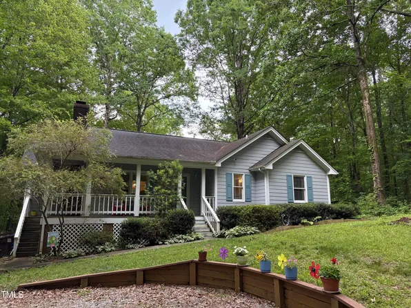 8812 Valley Hill Ct, Apex, NC 27539
