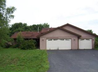 465 Chevron Ct, Rockton, IL 61072