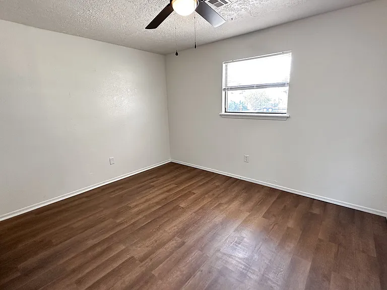 1616 SW B Ave #C — Photo 14