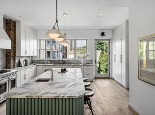 566 Henry St, Brooklyn, NY 11231