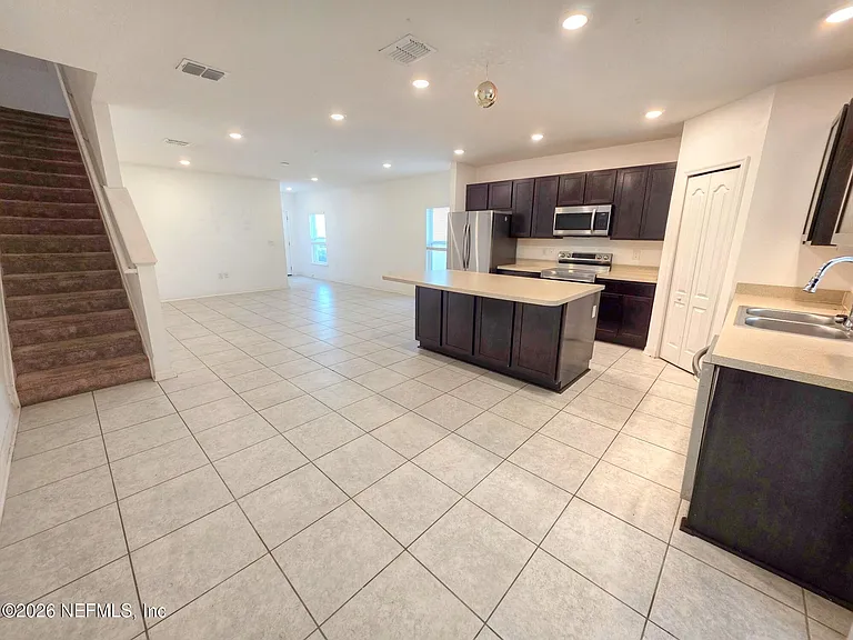 734 Bent Baum Rd — Photo 5
