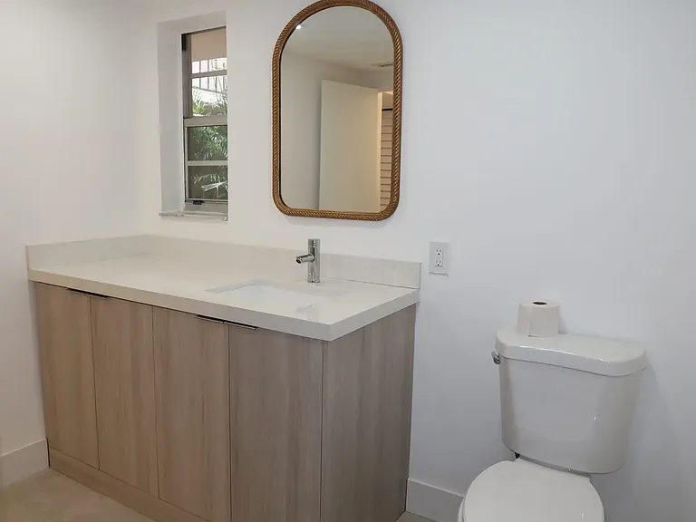 6711 N Kendall Dr #505 — Photo 11