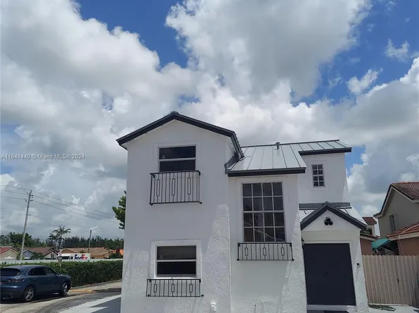 12689 NW 9th Ln, Miami, FL 33182