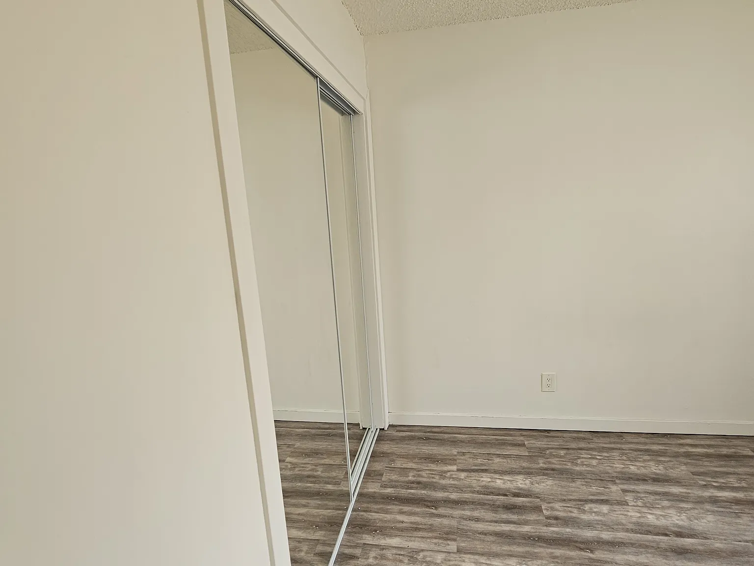 2 bed, 800 sqft, $1,495 — Photo 4