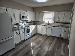 12223 Weir St, Omaha, NE 68137
