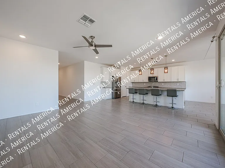 40622 W Williams Way — Photo 7