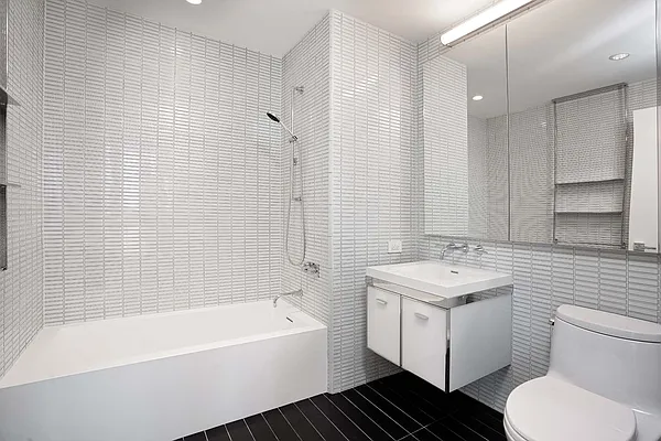 Rented by Nest Seekers International | media 26