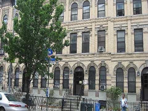 1st image of 132 Saratoga Ave