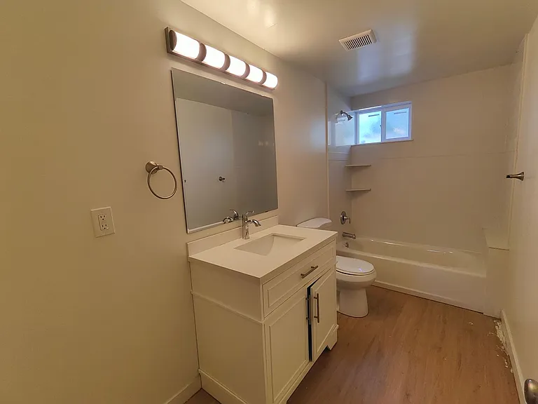 349-357 N 800 W — Photo 21