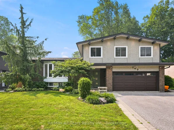 169 Marica Ave, Oshawa, ON L1G 3G9