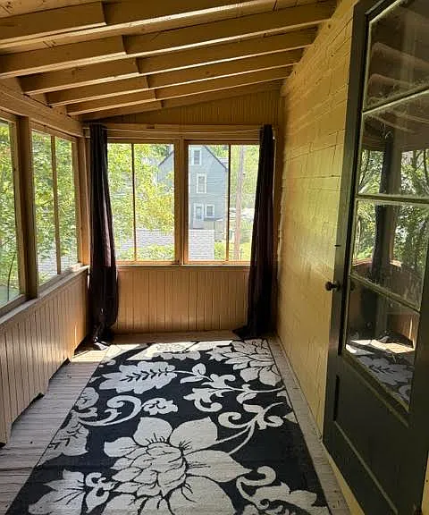 105 Florence Ave — Photo 19
