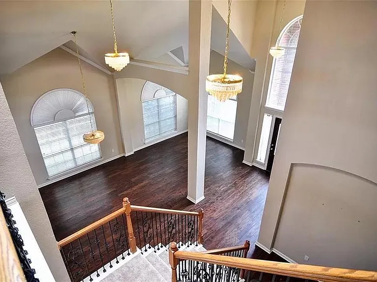 4561 Risinghill Dr — Photo 7