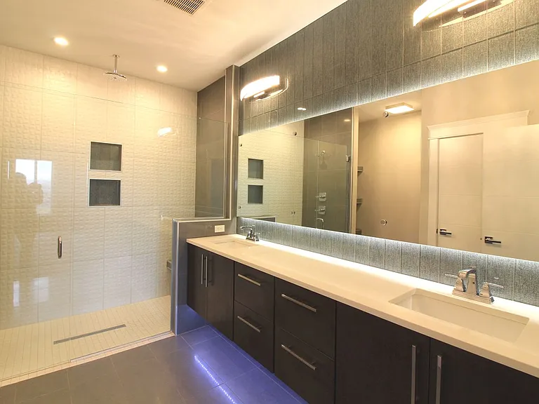 2607 Falcon Ln — Photo 10