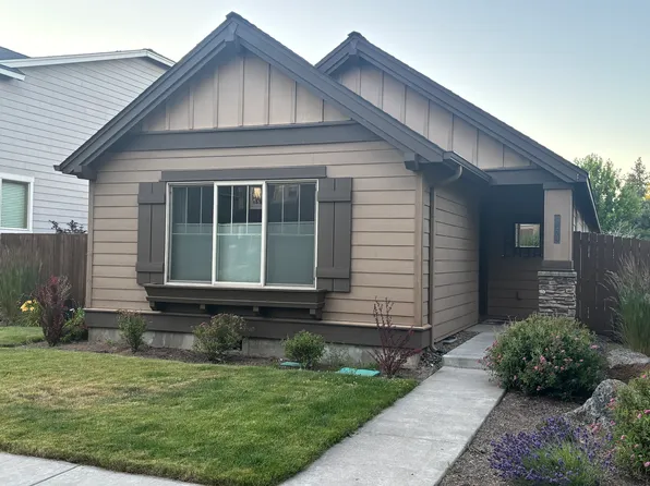 20274 Badger Rd, Bend, OR 97702