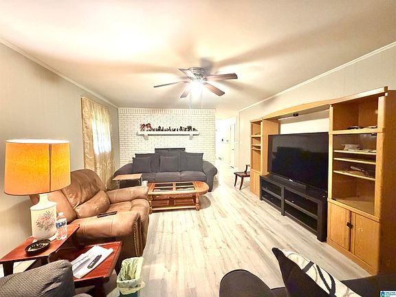 5th image of 102 Beasley Dr