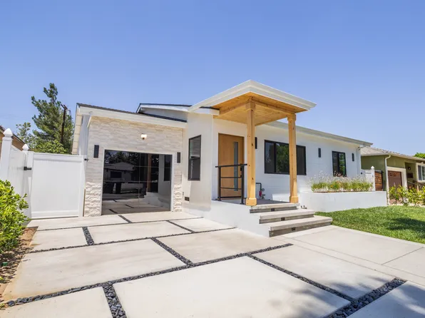17905 Bullock St, Encino, CA 91316