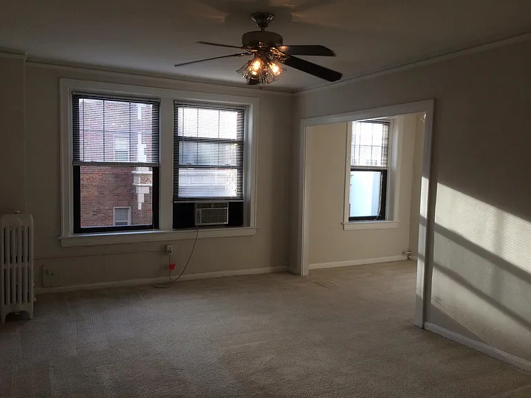St. Regis Apartments — Photo 20