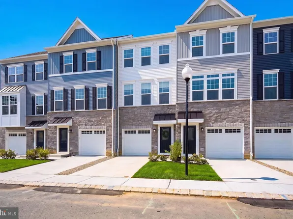 5 Pelham Ln, Bayville, NJ 08721