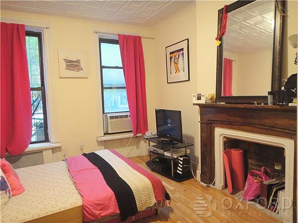 2nd image of 441 W 49th St APT 6