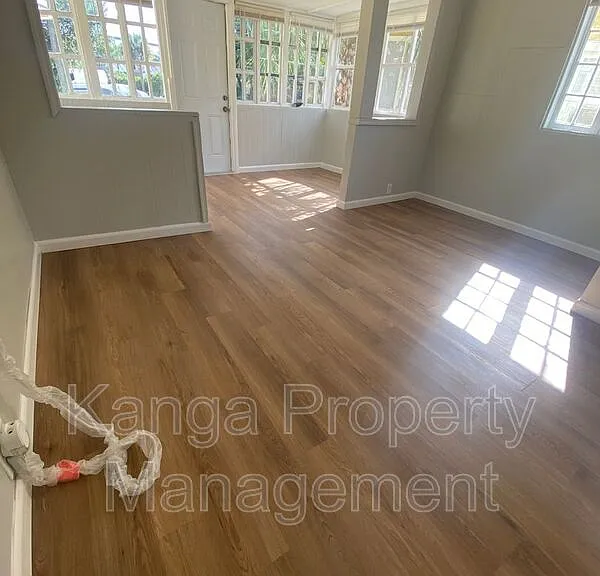 3723 Morton Ave #5 — Photo 6