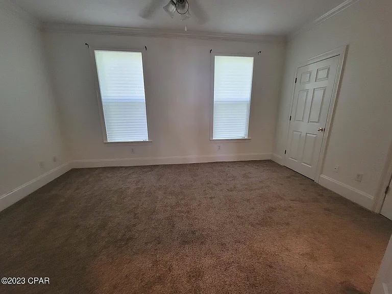 2617 Cypress St — Photo 8