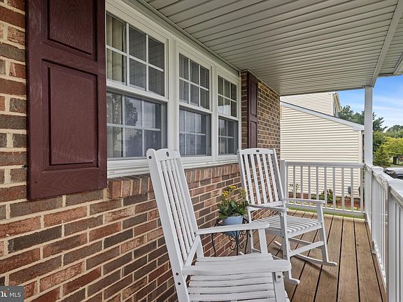 3rd image of 200 Alvin Dr