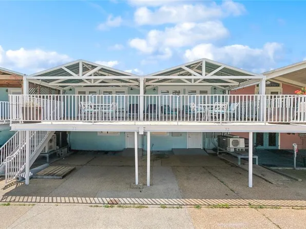 7930 Breakwater Dr #52&53, New Orleans, LA 70124