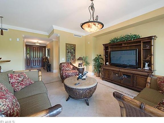 3rd image of 1400 Gulf Shore Blvd N #207