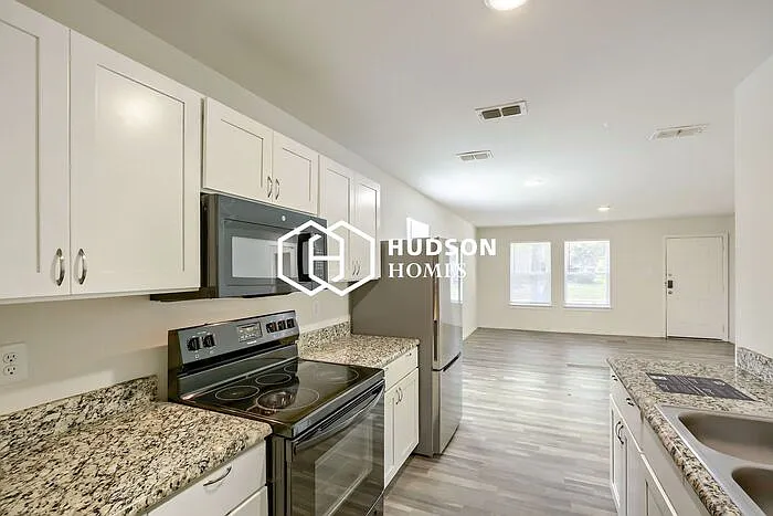 1115 E Birdsong St — Photo 6