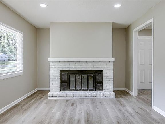 4th image of 7804 Ruskin Way